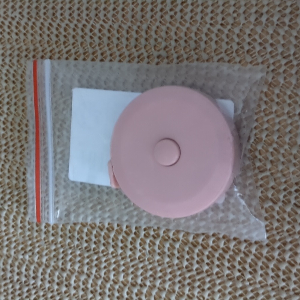 Retractable pink tape measure New